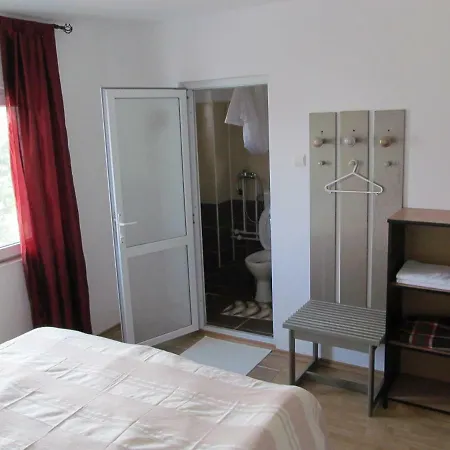 بيت ضيافة Hesta فاما فيكي